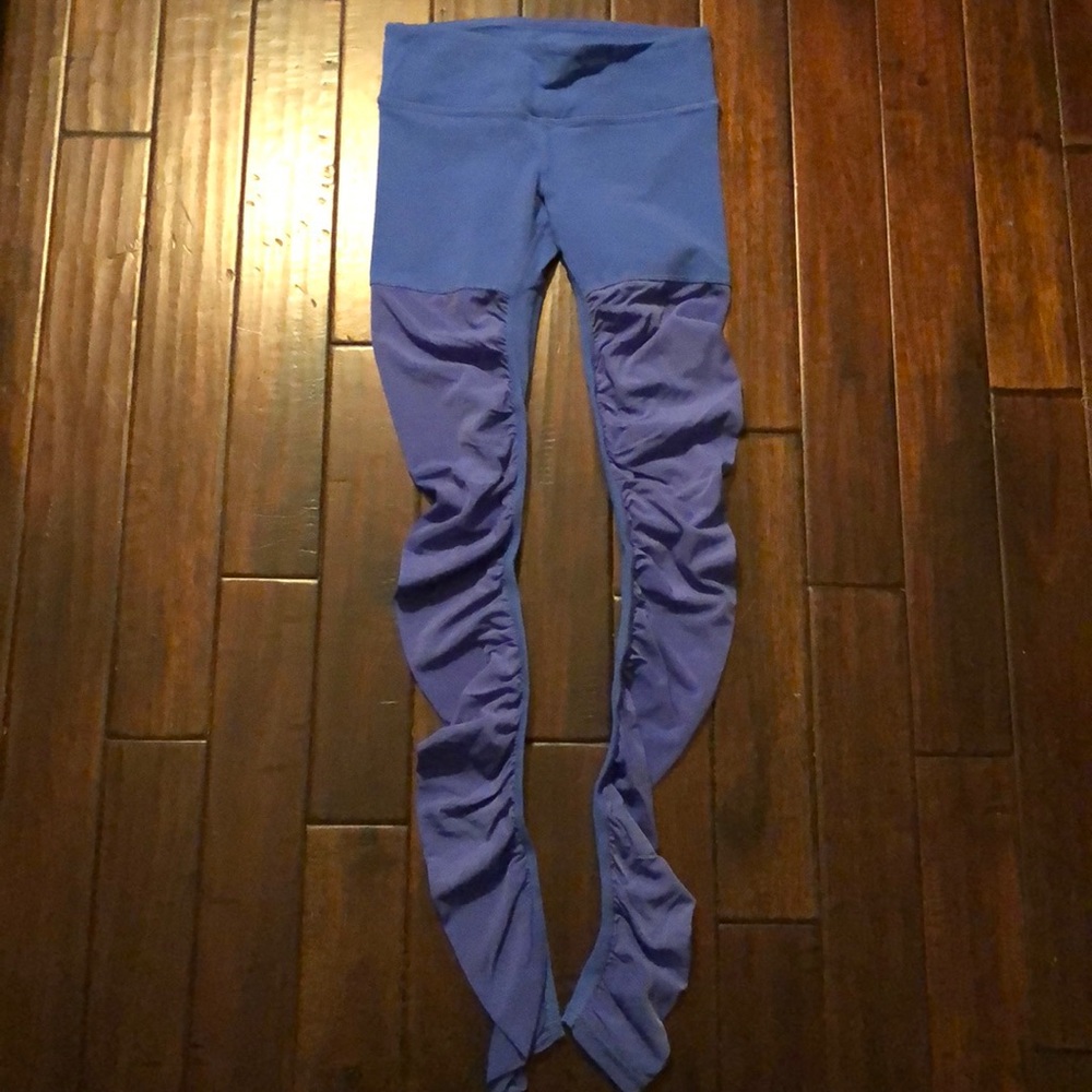 Alo blue with mesh yoga pants